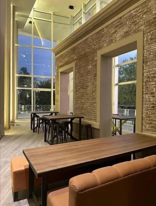 Apartment Sky 10 Torre Leloir 4pax By Inside Mendoza